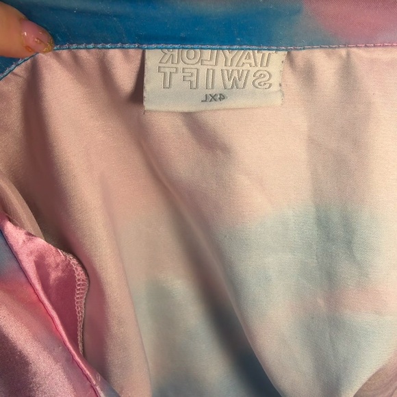 Taylor Swift Lover Pajama Set - Picture 3 of 4